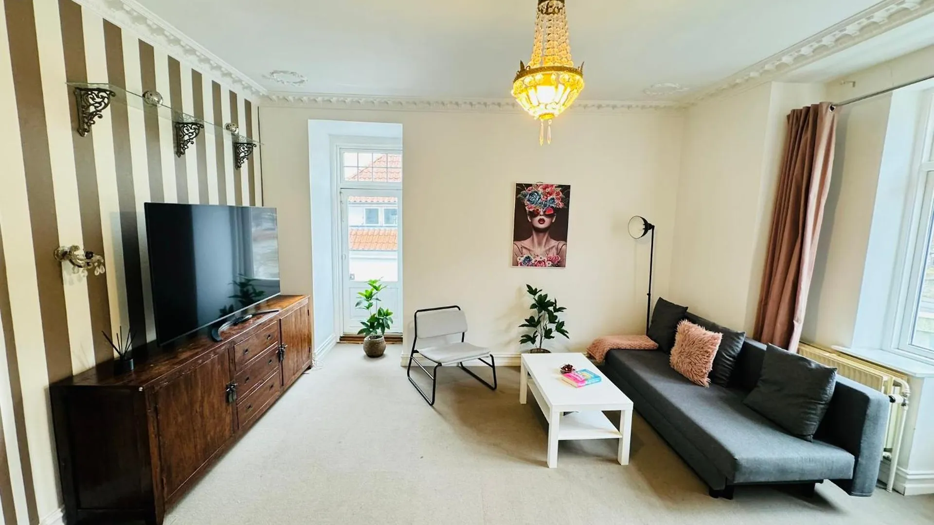 Aday - Villa Firenze - 2 Bedrooms Bright Apartment Aalborg