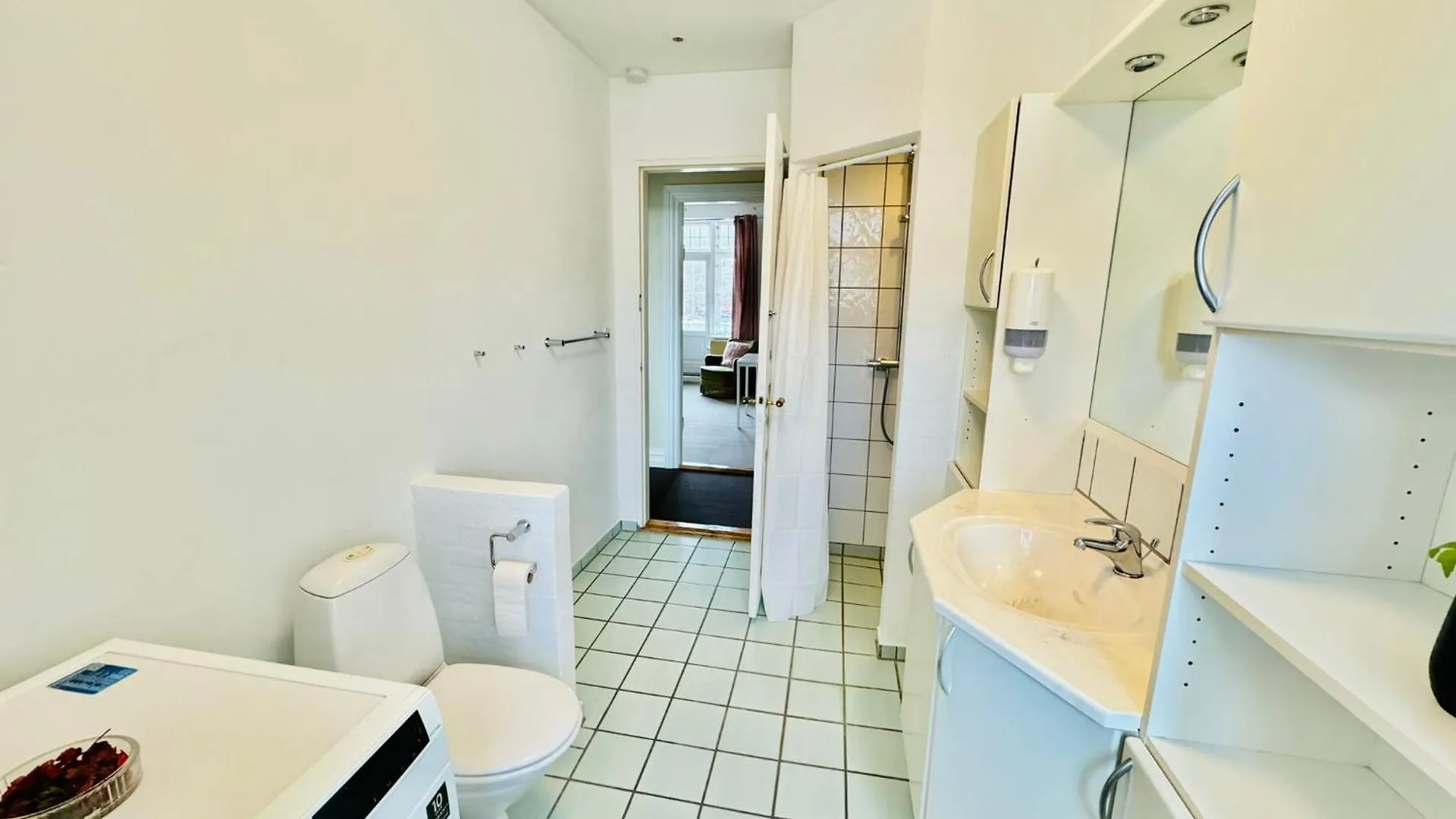 Aday - Villa Firenze - 2 Bedrooms Bright Apartment Aalborg